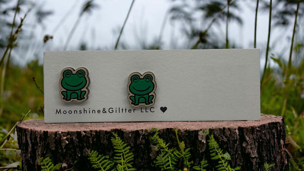 Frog stud earrings sloth earrings handpainted gift hypoallergenic sensitive ears - Moonshineandglitter