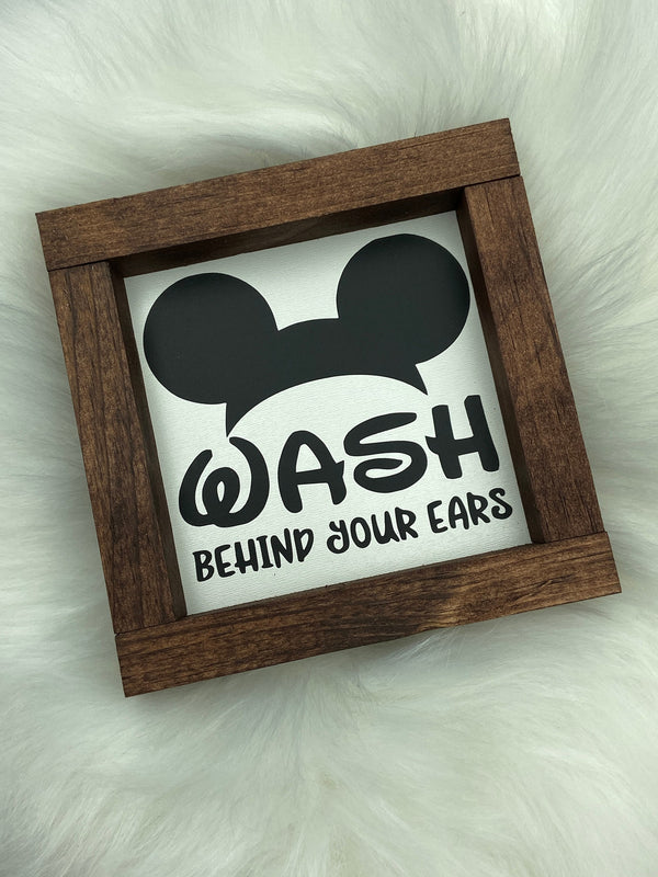 Disney Mickey Mouse mini wood sign