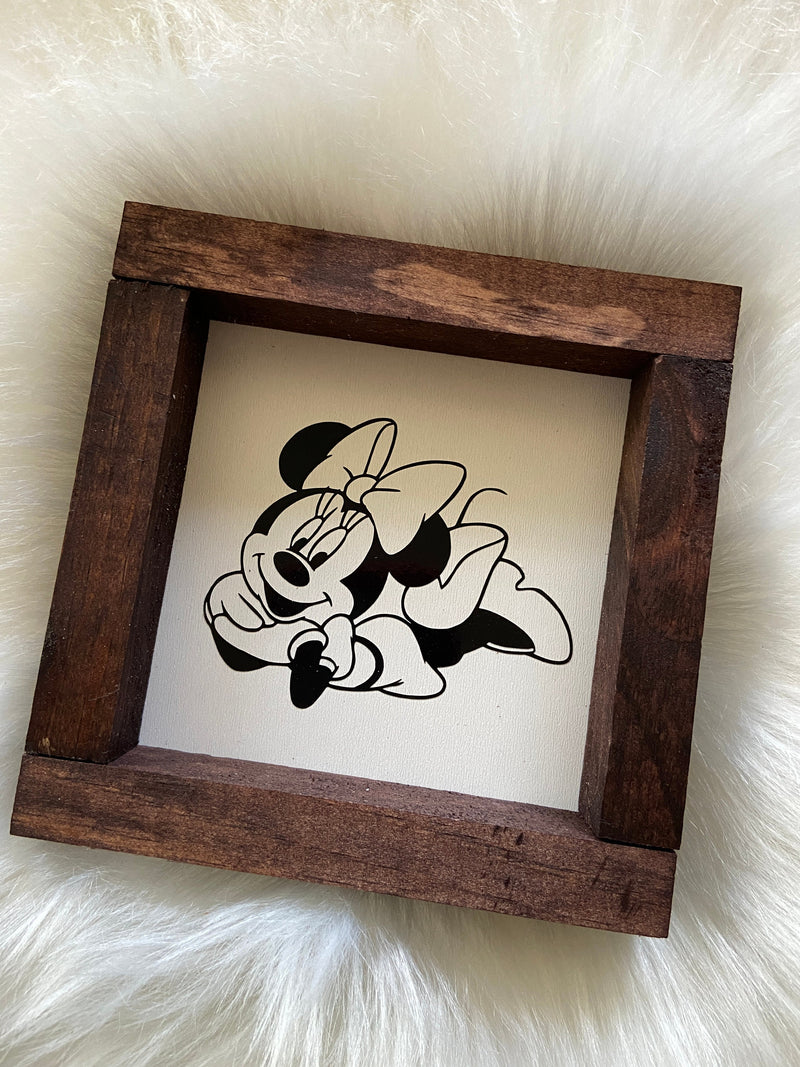 Disney mini wood sign Stitch Donald Mickey Goofy Pluto Minnie