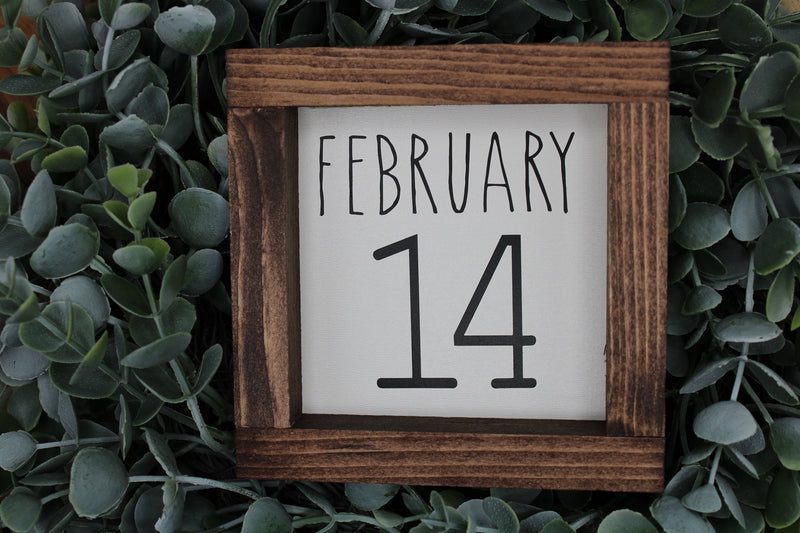 Happy Valentine's Day  mini wood signs tiered tray