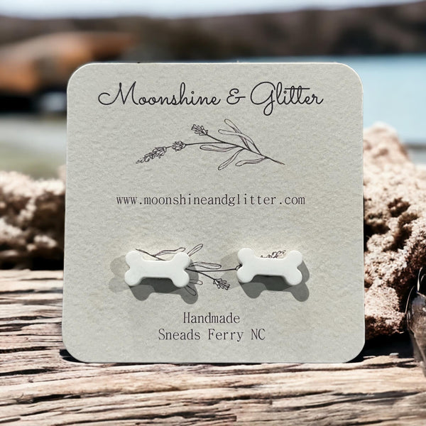 White Bone stud earrings - Moonshineandglitter