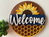 Wood round welcome home sign dog July America - Moonshineandglitter
