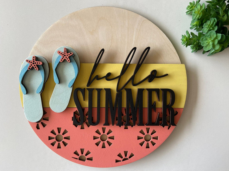 Wood round welcome home sign dog July America - Moonshineandglitter
