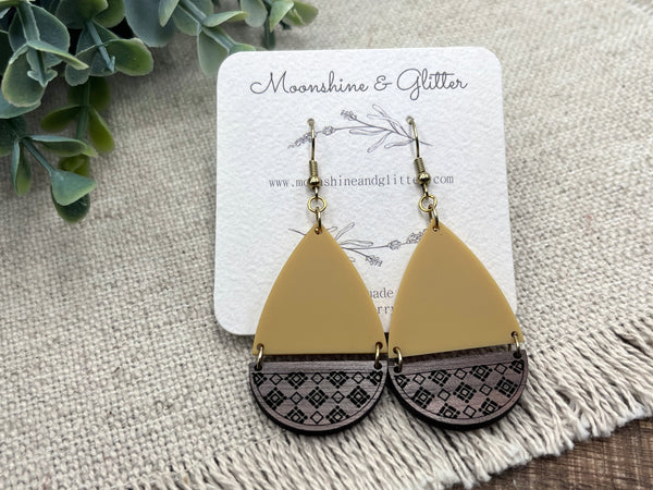 Mustard split teardrop earrings