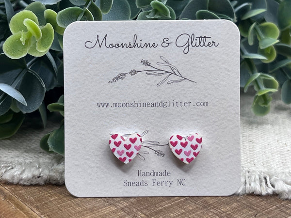 Hearts heart stud earrings - Moonshineandglitter