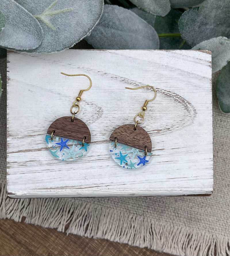 Starfish beach round dangle earring
